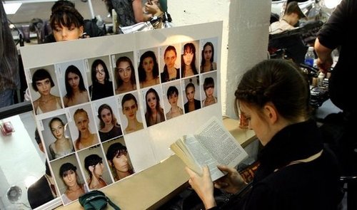 This model found her reading spot amidst the prep backstage for the Sue Stemp Spring 2007 fashion show during Olympus Fashion Week.
This model found her reading spot amidst the prep backstage for the Sue Stemp Spring 2007 fashion show during Olympus Fashion Week.