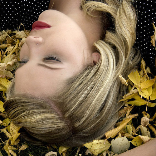 How to Wear Red Lipstick For Fall