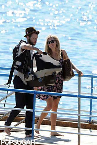 Tom Sturridge carried Marlowe in a carrier off of a boat in Positano with Sienna Miller.
Tom Sturridge carried Marlowe in a carrier off of a boat in Positano with Sienna Miller.