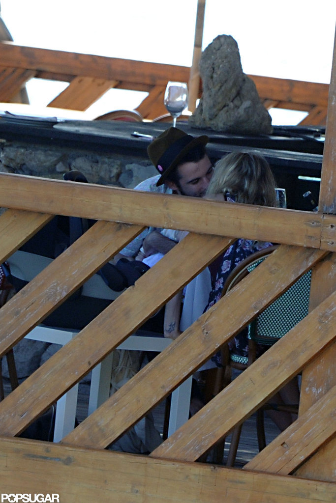 Sienna Miller and Tom Sturridge showed PDA on their boat ride.
Sienna Miller and Tom Sturridge showed PDA on their boat ride.