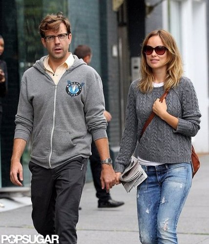 Olivia Wilde Shows PDA With Jason Sudeikis Before a Big Award Night Olivia Wilde Shows PDA With Jason Sudeikis Before a Big Award Night