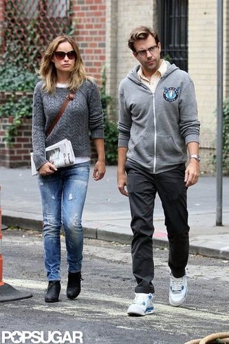 Olivia Wilde Shows PDA With Jason Sudeikis Before a Big Award Night Olivia Wilde Shows PDA With Jason Sudeikis Before a Big Award Night