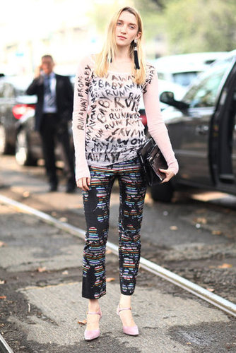 This styler took her statement-making more literally on a t-shirt, then added in printed trousers and major earrings.
Source: Greg Kessler
This styler took her statement-making more literally on a t-shirt, then added in printed trousers and major earrings.
Source: Greg Kessler