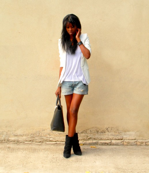 http://stylesbyassitan.blogspot.fr/2012/09/look-chic-et-decontracte.html