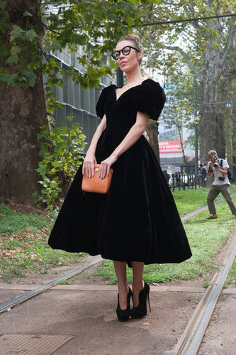 A black dress cinched at the waist, full skirted, and adorned with puffy cap sleeves? This is an avant-garde princess moment.
Source: IMAXtree
A black dress cinched at the waist, full skirted, and adorned with puffy cap sleeves? This is an avant-garde princess moment.
Source: IMAXtree