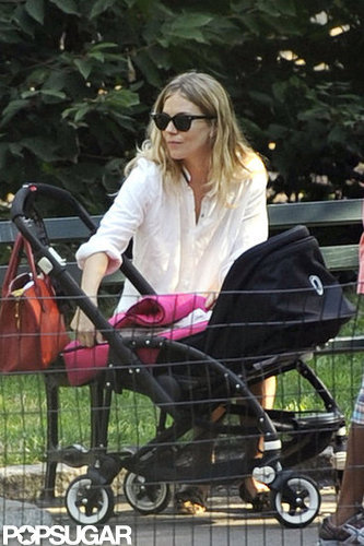 Sienna Miller and Adorable Baby Marlowe Explore NYC! Sienna Miller and Adorable Baby Marlowe Explore NYC!