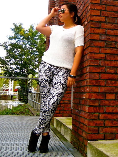 more on www.theblackfloral.blogspot.com