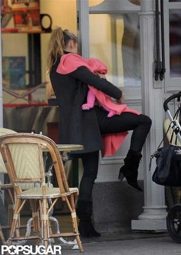 Elsa and India Cuddle Up While Chris Stays in Character Elsa and India Cuddle Up While Chris Stays in Character