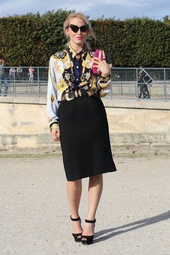 This luxe-feeling print and glamazon shades give a basic pencil skirt a high-fashion finish.
This luxe-feeling print and glamazon shades give a basic pencil skirt a high-fashion finish.