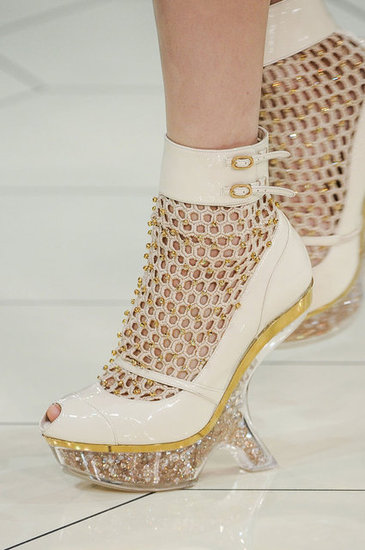 Alexander McQueen Spring 2013