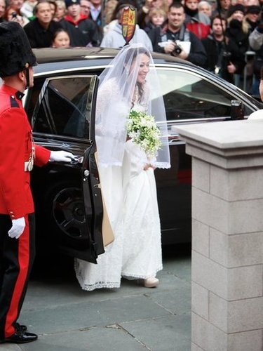 Ann Curry was Kate Middleton, on the royal wedding day, for Today in NYC.
Ann Curry was Kate Middleton, on the royal wedding day, for Today in NYC.