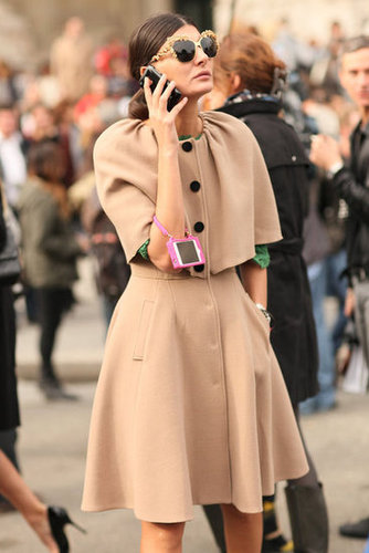 Giovanna Battaglia topped off a ladylike camel coat with a little eye candy.
Giovanna Battaglia topped off a ladylike camel coat with a little eye candy.
