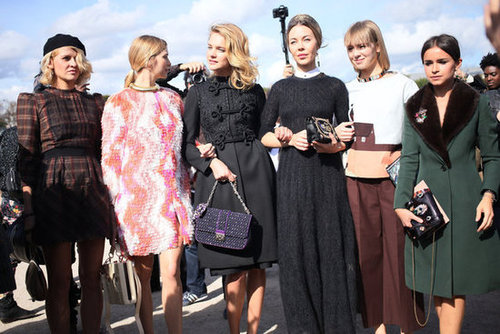 A meeting of major fashion minds and a lesson in high-impact dressing.
A meeting of major fashion minds and a lesson in high-impact dressing.