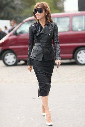 Carine Roitfeld doesn't mix it up often, but why should she? She works the editrix-in-chief sleek like nobody's business in a slim pencil and an edgy leather jacket.
Carine Roitfeld doesn't mix it up often, but why should she? She works the editrix-in-chief sleek like nobody's business in a slim pencil and an edgy leather jacket.