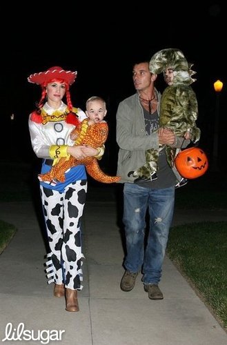 Gwen Stefani With Kingston, Zuma, and Gavin Rossdale Gwen Stefani With Kingston, Zuma, and Gavin Rossdale