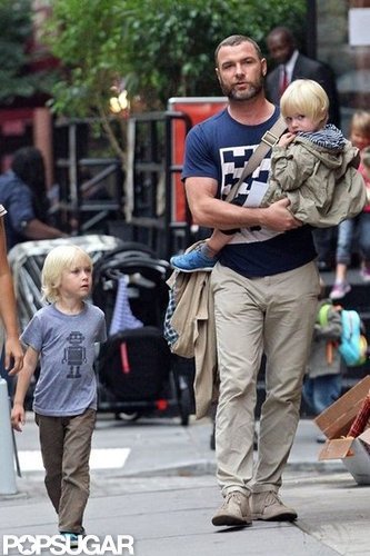 Liev Schreiber carried Kai Schreiber while Sasha Schreiber walked next to them in NYC.
Liev Schreiber carried Kai Schreiber while Sasha Schreiber walked next to them in NYC.