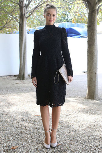 A lacy sheath and Valentino add-ons made this an enviable take on ladylike.
A lacy sheath and Valentino add-ons made this an enviable take on ladylike.