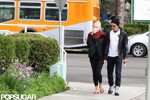 Gwen Stefani and Gavin Rossdale Get Their Caffeine Fix in LA Gwen Stefani and Gavin Rossdale Get Their Caffeine Fix in LA