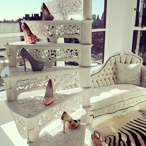 Alice + Olivia, shoes, and sun — could we have asked for more?
Alice + Olivia, shoes, and sun — could we have asked for more?