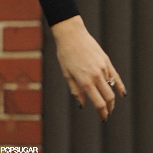Blake Lively Flashes Her Diamond and Welcomes Taylor Momsen Back to Set Blake Lively Flashes Her Diamond and Welcomes Taylor Momsen Back to Set