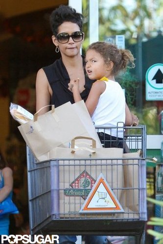 "Hopeless Romantic" Halle Berry Dishes on Her "Life of the Party" Fiancé "Hopeless Romantic" Halle Berry Dishes on Her "Life of the Party" Fiancé
