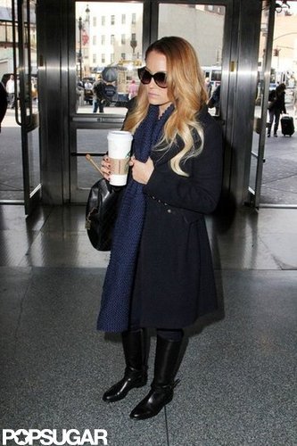 Lauren Conrad went to Penn Station.
Lauren Conrad went to Penn Station.