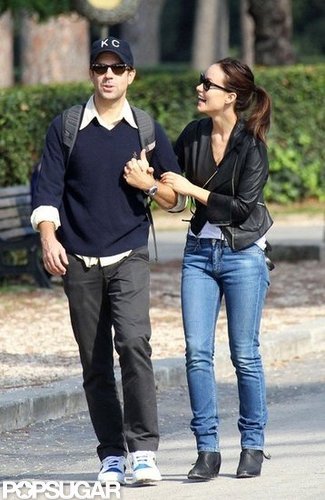 Olivia Wilde and Jason Sudeikis walked through Rome with their arms linked.
Olivia Wilde and Jason Sudeikis walked through Rome with their arms linked.