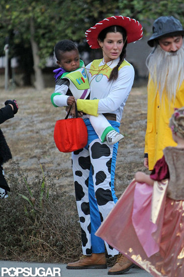 Sandra and Louis Are a Picture-Perfect Pixar Pair For Halloween Sandra and Louis Are a Picture-Perfect Pixar Pair For Halloween
