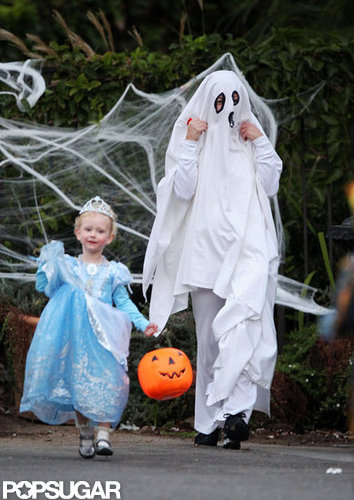 Rebecca Gayheart took her daughter Billie out on Halloween in LA.
Rebecca Gayheart took her daughter Billie out on Halloween in LA.