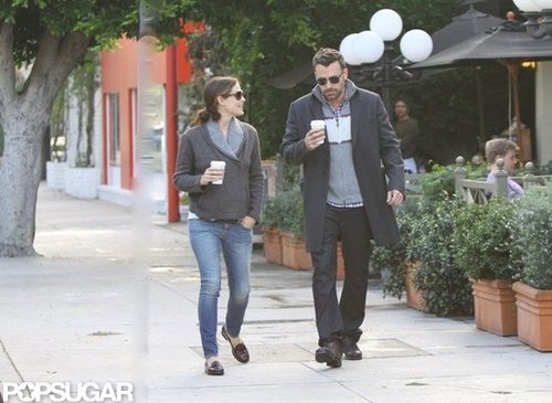 Jennifer Garner chatted with her husband Ben Affleck.
Jennifer Garner chatted with her husband Ben Affleck.
