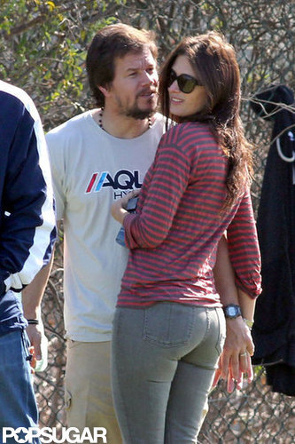 Mark Wahlberg and Rhea Durham got close during the game.
Mark Wahlberg and Rhea Durham got close during the game.