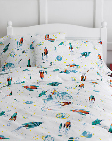 Garnet Hill Kids Glow-in-the-Dark White Rockets Flannel Bedding Garnet Hill Kids Glow-in-the-Dark White Rockets Flannel Bedding