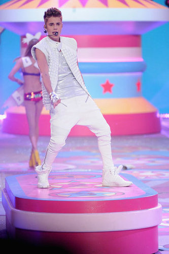 Revisit the 2012 Victoria's Secret Fashion Show! Revisit the 2012 Victoria's Secret Fashion Show!