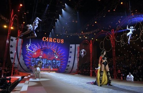 Revisit the 2012 Victoria's Secret Fashion Show! Revisit the 2012 Victoria's Secret Fashion Show!