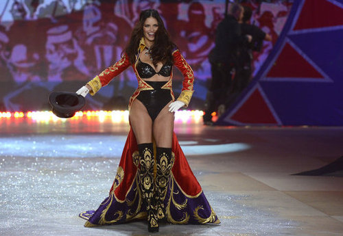 Revisit the 2012 Victoria's Secret Fashion Show! Revisit the 2012 Victoria's Secret Fashion Show!