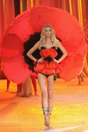 Toni Garrn wore a giant poppy as part of the Victoria's Secret Fashion show in NYC.
Toni Garrn wore a giant poppy as part of the Victoria's Secret Fashion show in NYC.