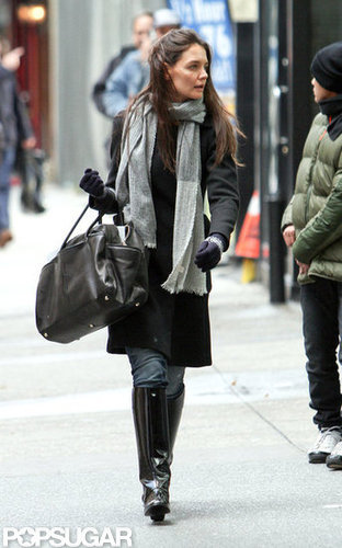 Katie Holmes stepped out carrying a black bag in NYC.
Katie Holmes stepped out carrying a black bag in NYC.