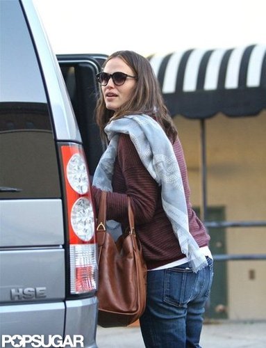 Jennifer Garner helped Seraphina Affleck out of their car.
Jennifer Garner helped Seraphina Affleck out of their car.