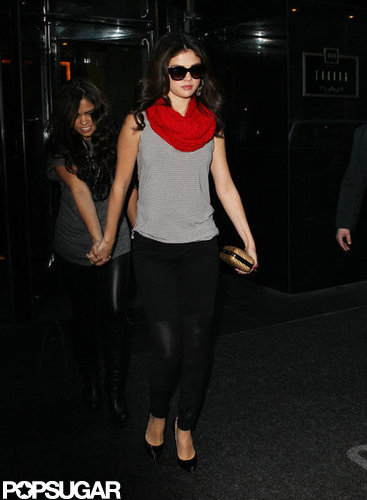 Selena Gomez wore a bright red scarf and sunglasses out in NYC.
Selena Gomez wore a bright red scarf and sunglasses out in NYC.