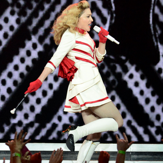 Towel Workout From Madonna's Trainer