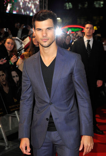 Breaking Dawn Part 2 is #1 — See All the Photos From Twilight's Final Press Tour! Breaking Dawn Part 2 is #1 — See All the Photos From Twilight's Final Press Tour!