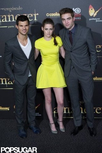 Taylor Lautner, Kristen Stewart, and Robert Pattinson stepped out for the Madrid premiere of Breaking Dawn Part 2.
Taylor Lautner, Kristen Stewart, and Robert Pattinson stepped out for the Madrid premiere of Breaking Dawn Part 2.