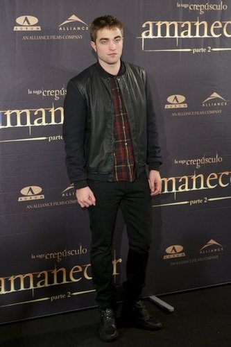Breaking Dawn Part 2 is #1 — See All the Photos From Twilight's Final Press Tour! Breaking Dawn Part 2 is #1 — See All the Photos From Twilight's Final Press Tour!