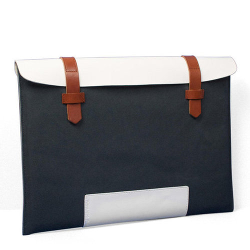 Benny Canvas Laptop Case Benny Canvas Laptop Case