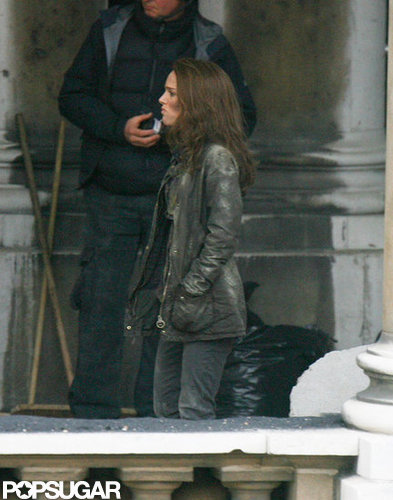 Natalie Portman Gets Down and Dirty on the Set of Thor's Sequel Natalie Portman Gets Down and Dirty on the Set of Thor's Sequel