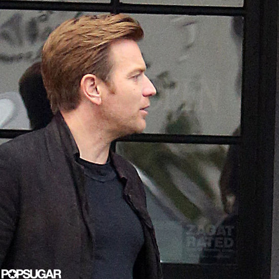 Ewan McGregor joined his wife and friends for lunch in Venice, CA.
Ewan McGregor joined his wife and friends for lunch in Venice, CA.