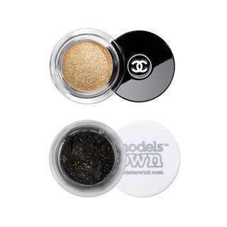 How to Wear Glitter Makeup for the Party Season