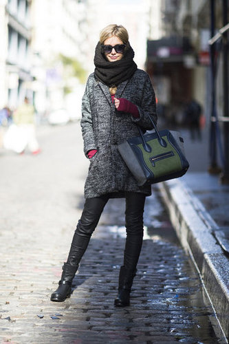 Let a great tote, luxe bag, and leather pants take your everyday look to chic-status.
Source: Adam Katz Sinding
Let a great tote, luxe bag, and leather pants take your everyday look to chic-status.
Source: Adam Katz Sinding