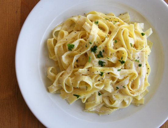 Low-Cal Fettuccine Alfredo Low-Cal Fettuccine Alfredo