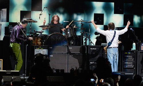 Paul and Nirvana Play the 12/12/12 Show With Kanye, Chris, and More Stars Paul and Nirvana Play the 12/12/12 Show With Kanye, Chris, and More Stars